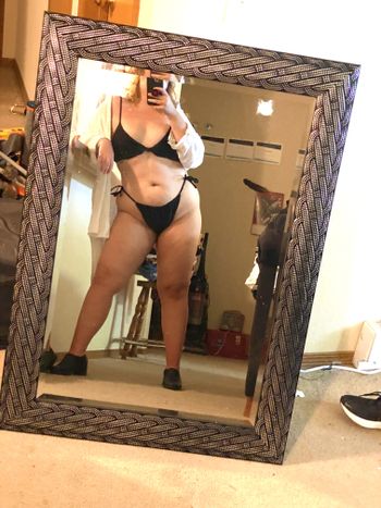 nude lilly_lustbunny recording custom content selfie