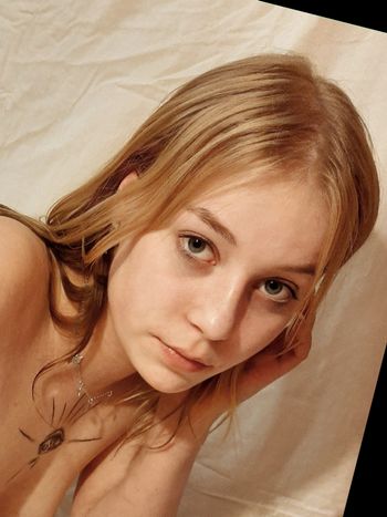 nude littlegirlsofia leaking messaging