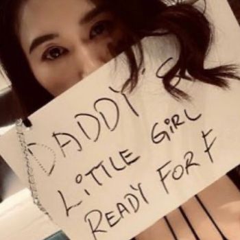 nude littlexsilver posting asian selfie