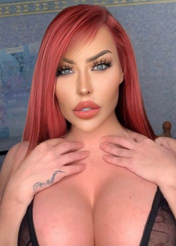 nude livingdollleigh showing pov selfie