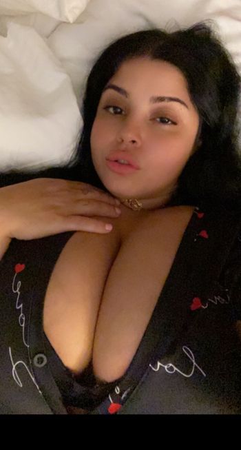 lolabun80066567 OnlyFans latina