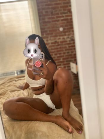 nude lolabunny247 posting white