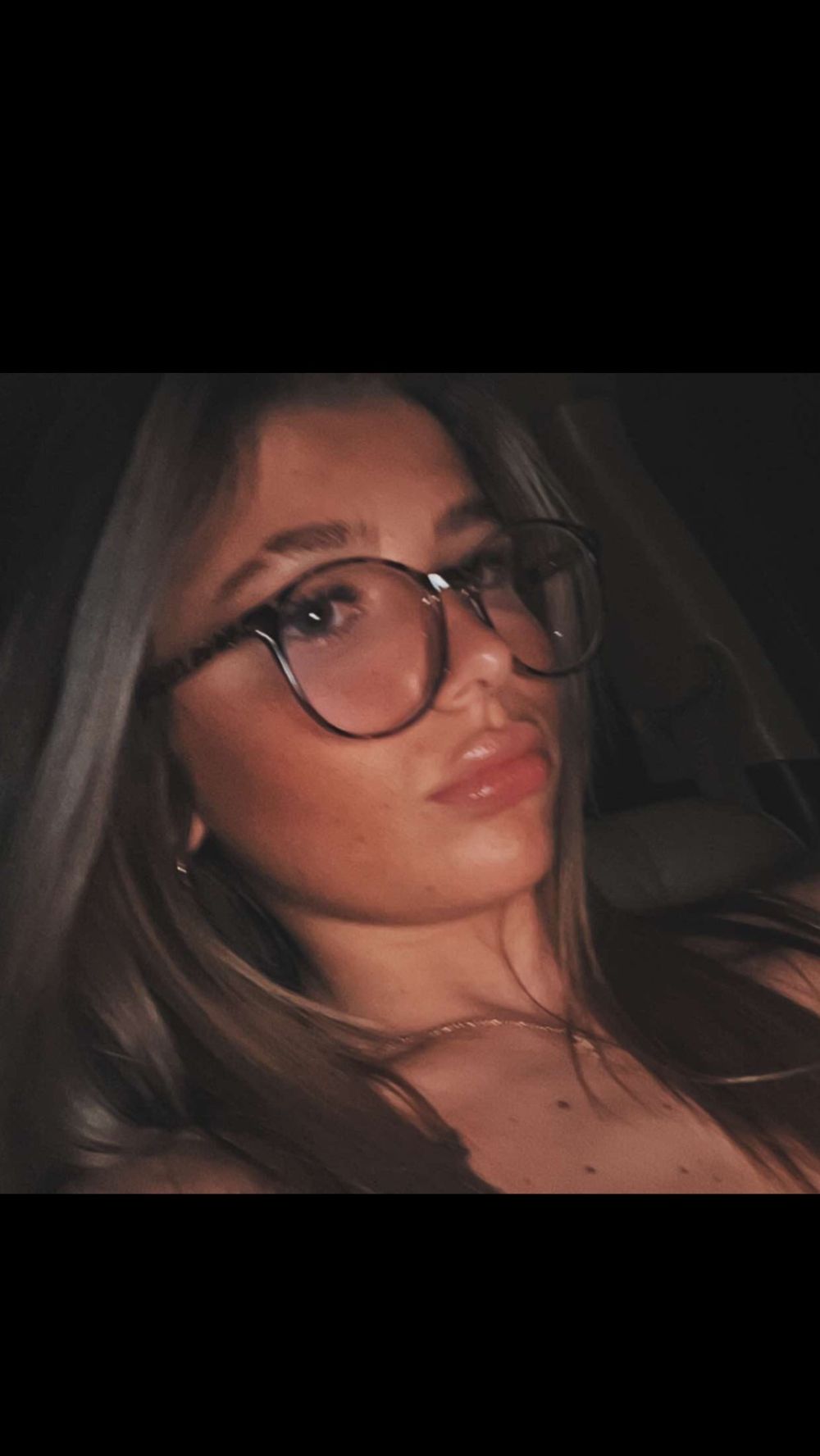 lolafaith33 OnlyFans showing custom content