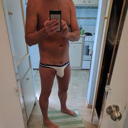 nude lovesunderwearandcum showing gay selfie