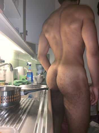 nude lukebriancooper posting united states selfie