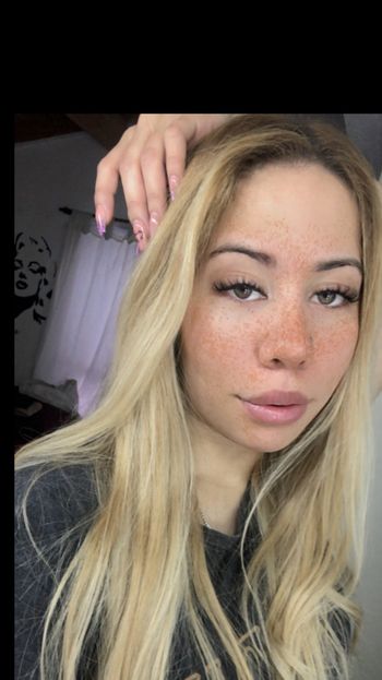 nude luna_var submissive