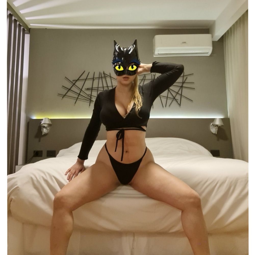 luxianasexy OnlyFans showing streamer