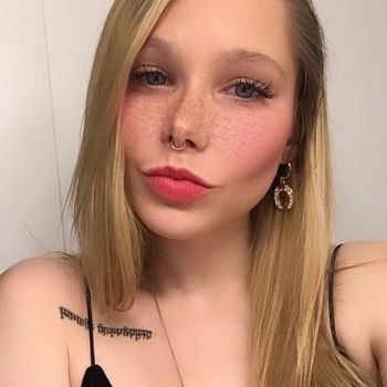 m0mmy-milkers OnlyFans petite