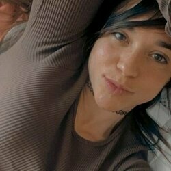 nude mabelwellnesst streamer