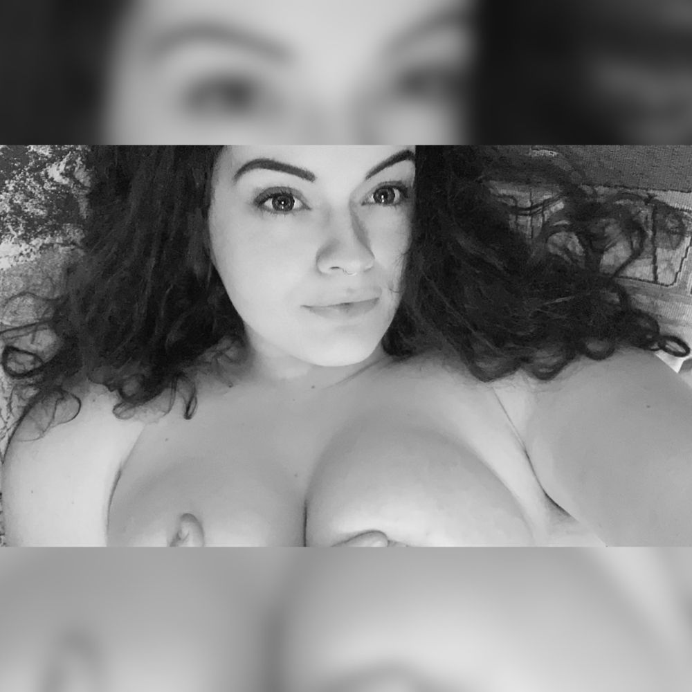 maggiemischief OnlyFans messaging