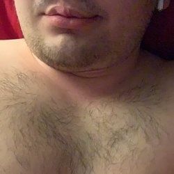 nude mainebearcub posting latina selfie