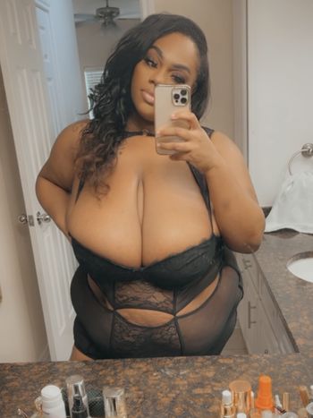 nude marimelons showing bbw selfie