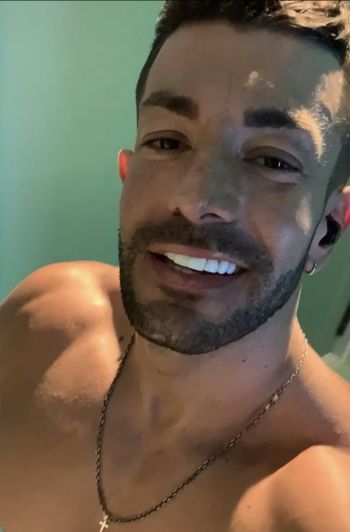 nude markodilomo recording latina selfie