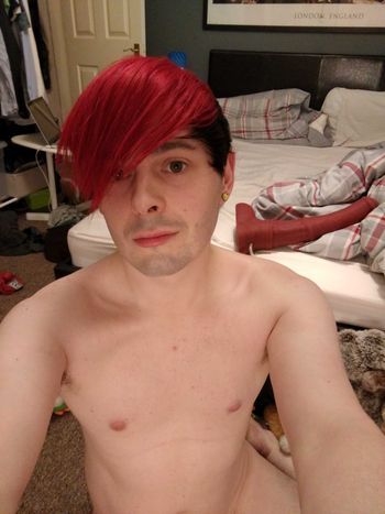 nude mattbryce recording toys selfie