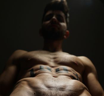 nude maxaestheticsfree doing streamer selfie