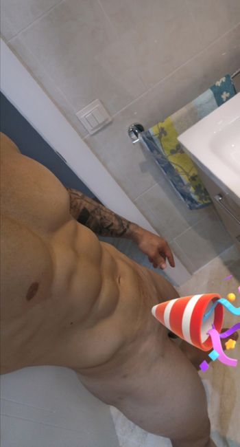 nude maximo-x leaking spain selfie