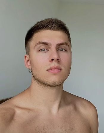 nude maxolsonfree showing streamer selfie