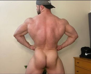 nude maxwood showing streamer