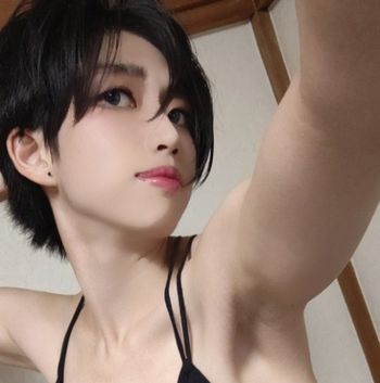 nude megami_fuji showing japanese selfie