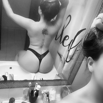 nude miababyxo leaking joi selfie