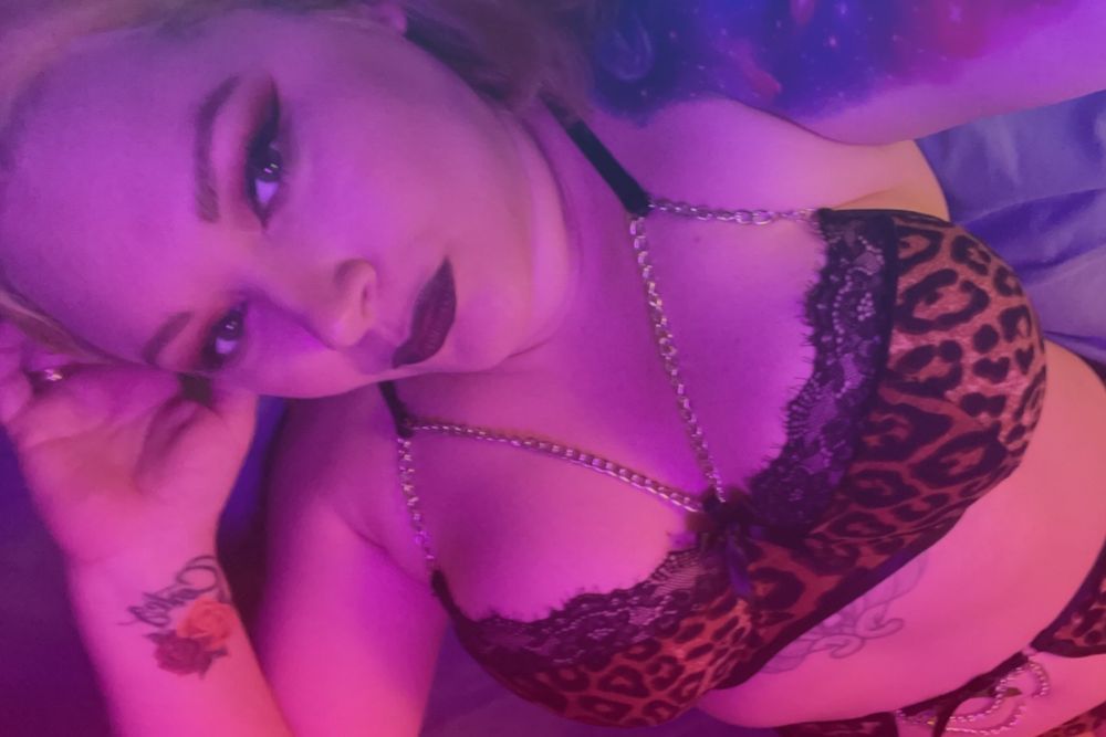 miaxxxchainsaw OnlyFans posting 4k