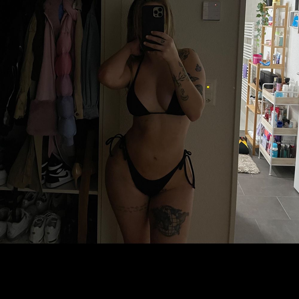 michellemelodyx OnlyFans doing lingerie