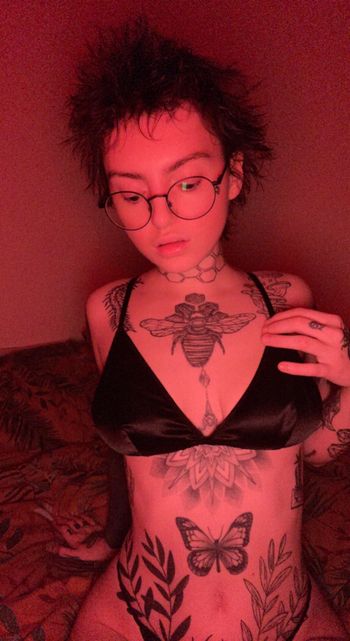 nude millymoon22 showing united states selfie