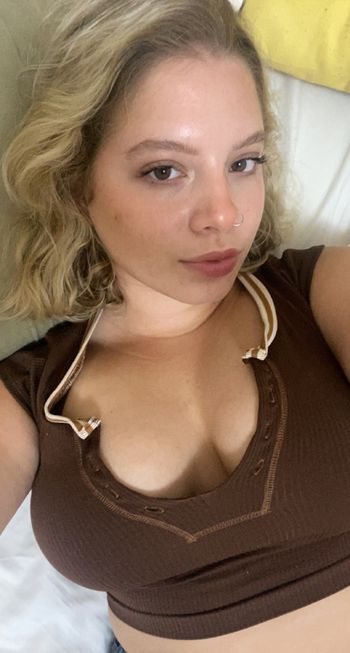 nude mimiblondie67 showing hispanic selfie