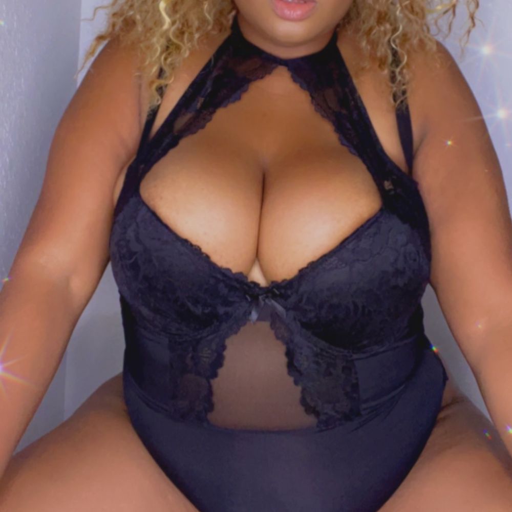 missjuicythickness OnlyFans doing white