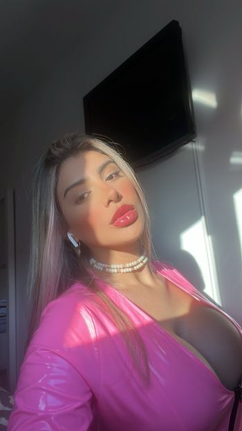 nude missleilaaxoxo doing findom