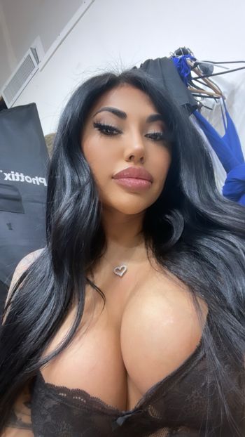 missmirandaaa13 OnlyFans streamer selfie