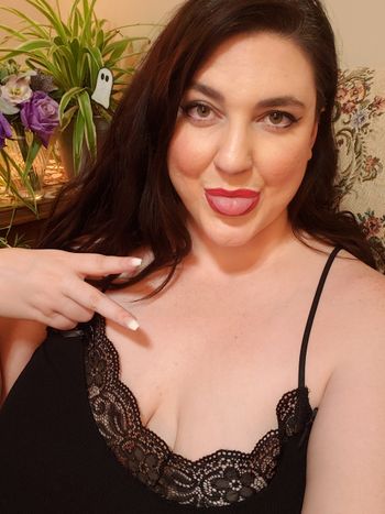 nude mistressmoxxxi recording custom content selfie