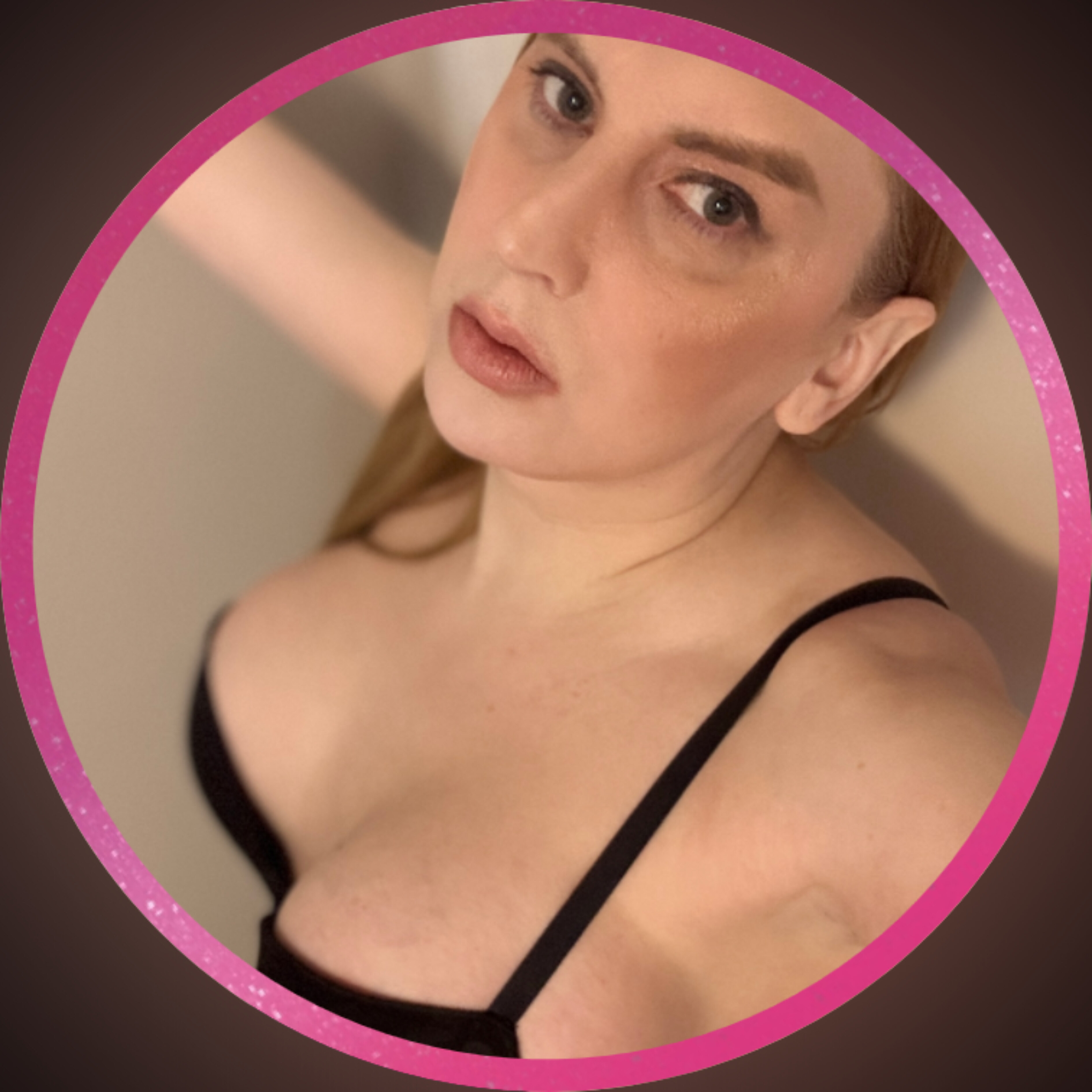 nude moni professions