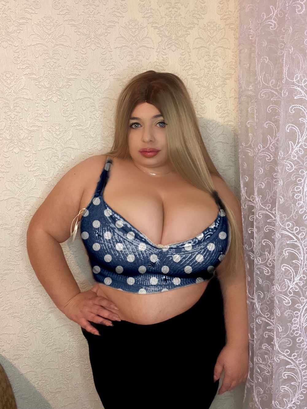 monicadolce OnlyFans doing latina