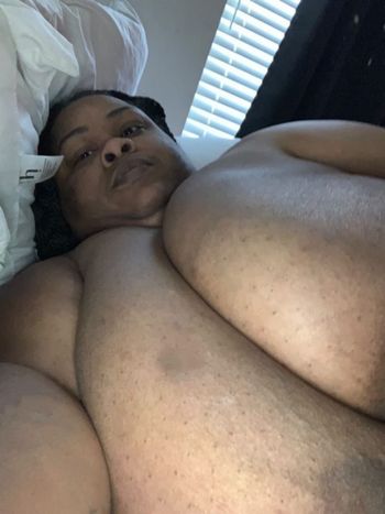 mswennyp OnlyFans nude selfie