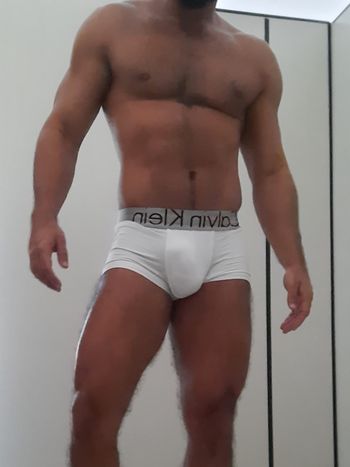 nude muscle_cock leaking fit selfie