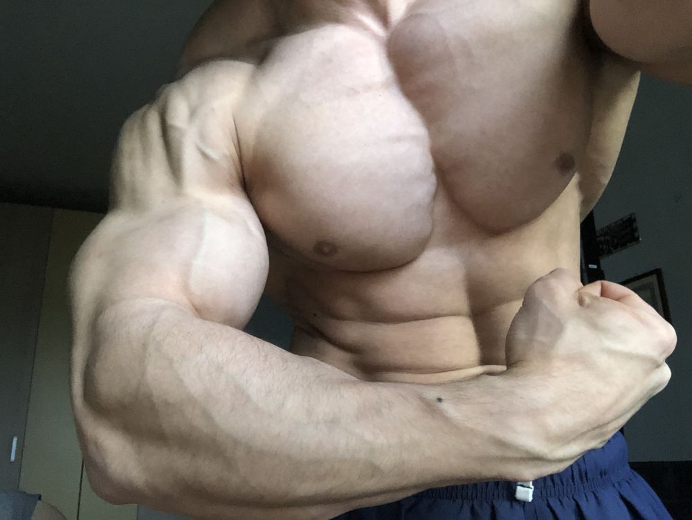 muscleboybg OnlyFans posting fit