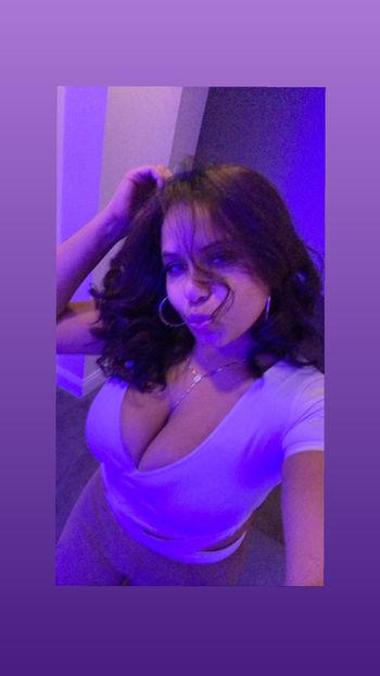 nude nanismyfave showing latina selfie