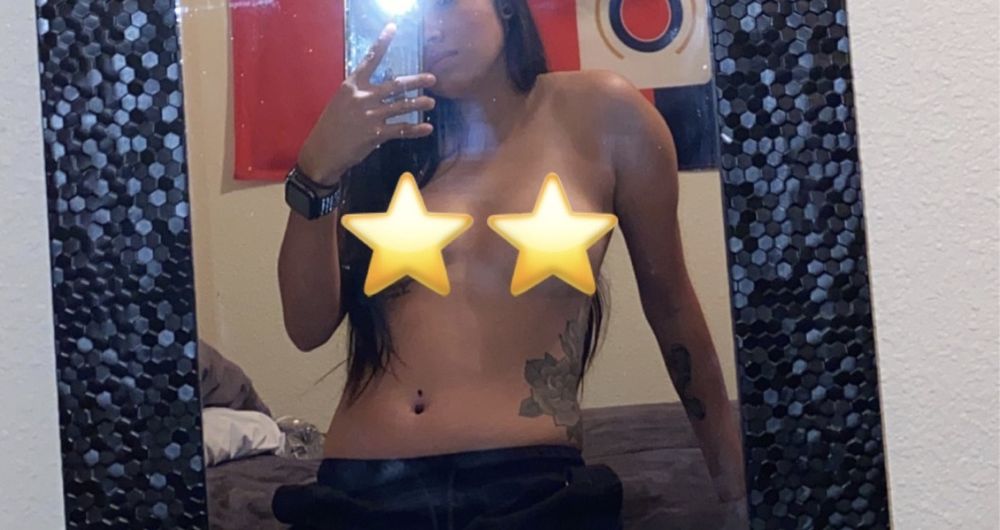 naomispics OnlyFans showing latina