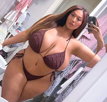 nude naturalopulancexx doing china selfie