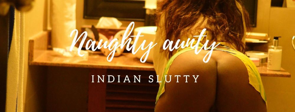 naughtyaunty OnlyFans showing latina