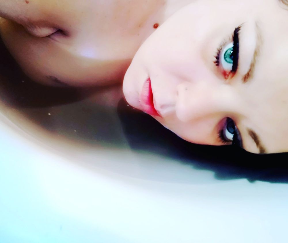 naughtyblueeye2 OnlyFans showing white