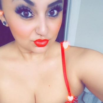 nude nellavonlu recording dancing selfie