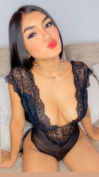 nude niagiraldo7 recording latina