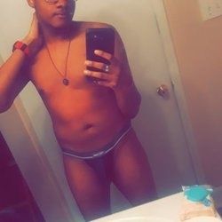 nude nickohcee posting public selfie