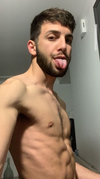 nicolasdoros OnlyFans latina selfie