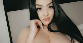 nude ninavalentina doing bbw selfie