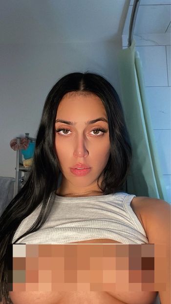 nude nova-skyee leaking white selfie