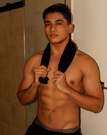 octavio_quinn OnlyFans male selfie