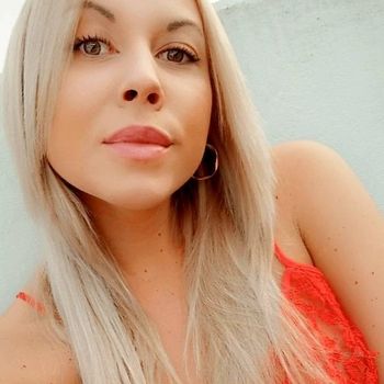 nude paulabenz doing dick rating selfie